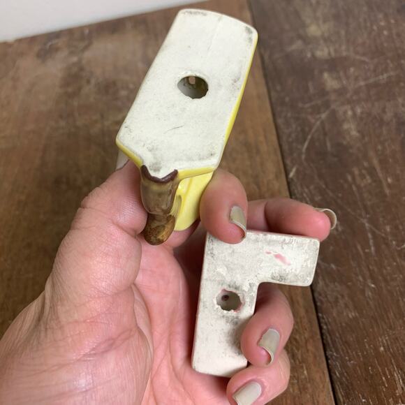 Ceramic Wood Plane Carpenter Square Salt & Pepper‎ Shakers MCM Vintage - Picture 6 of 6